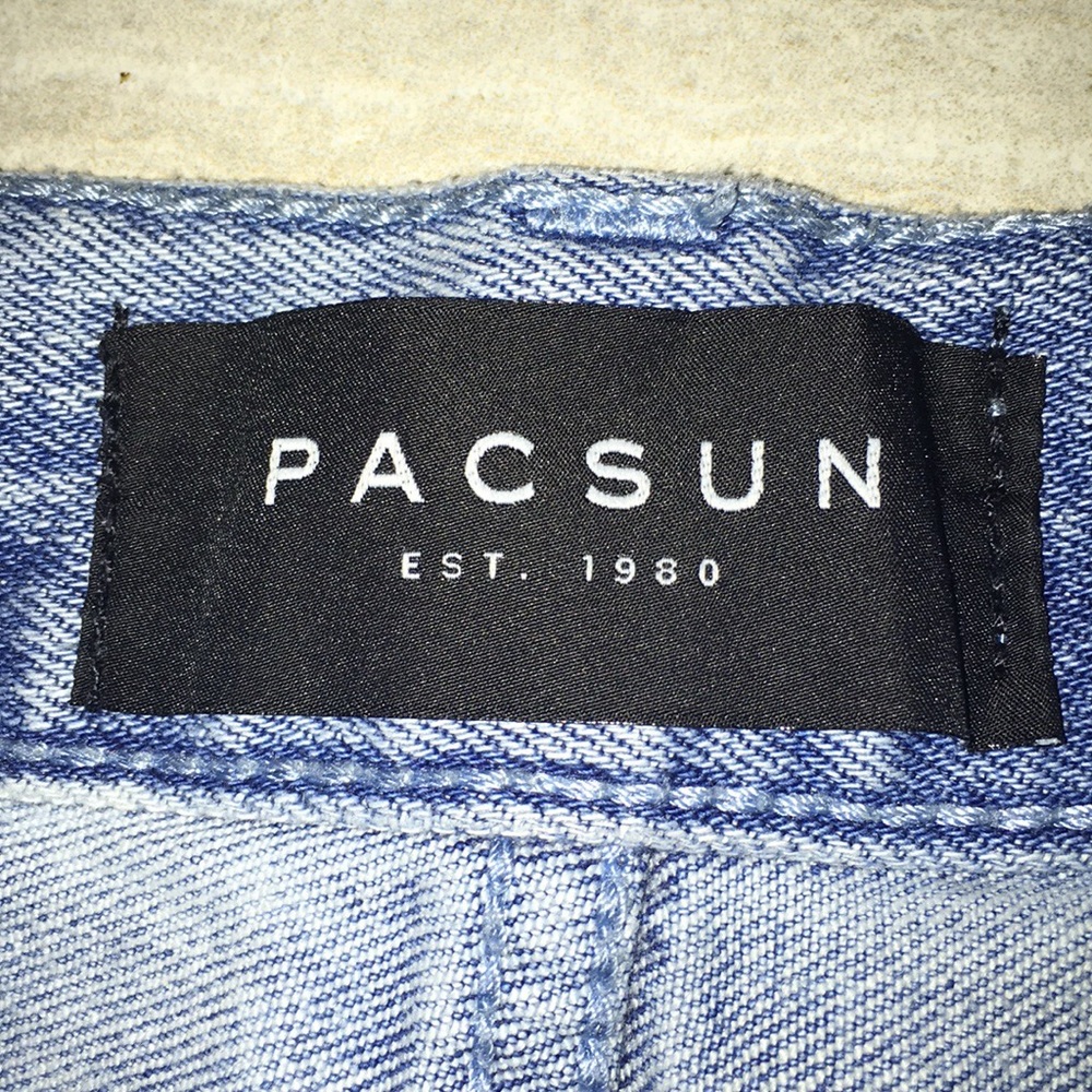 Ripped jeans - Picture 3 of 6